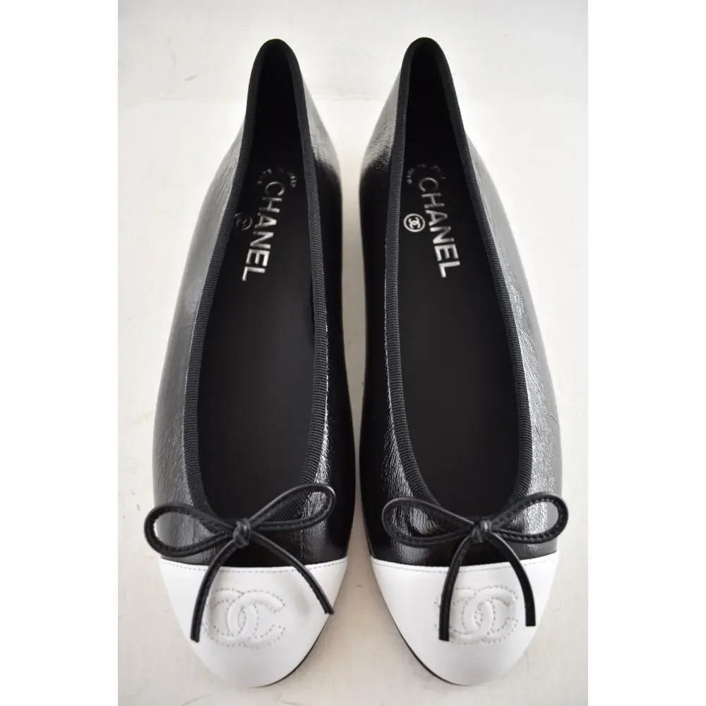Chanel 26S Black White Crumpled Shiny Lambskin CC Bow Ballet Ballerina Flat 39.5 - Picture 12 of 16